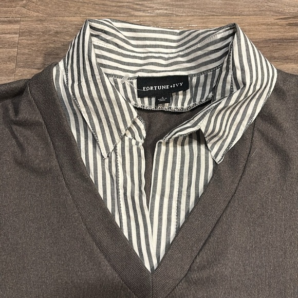 NWOT Fortune + Ivy Top - Picture 3 of 5